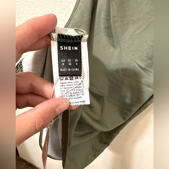 NWT SHEIN Tank Top Olive Bikini Body Heat Map Print - Picture 7 of 9